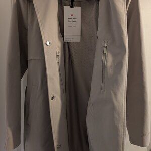 New Lululemon short trench raincoat size 8